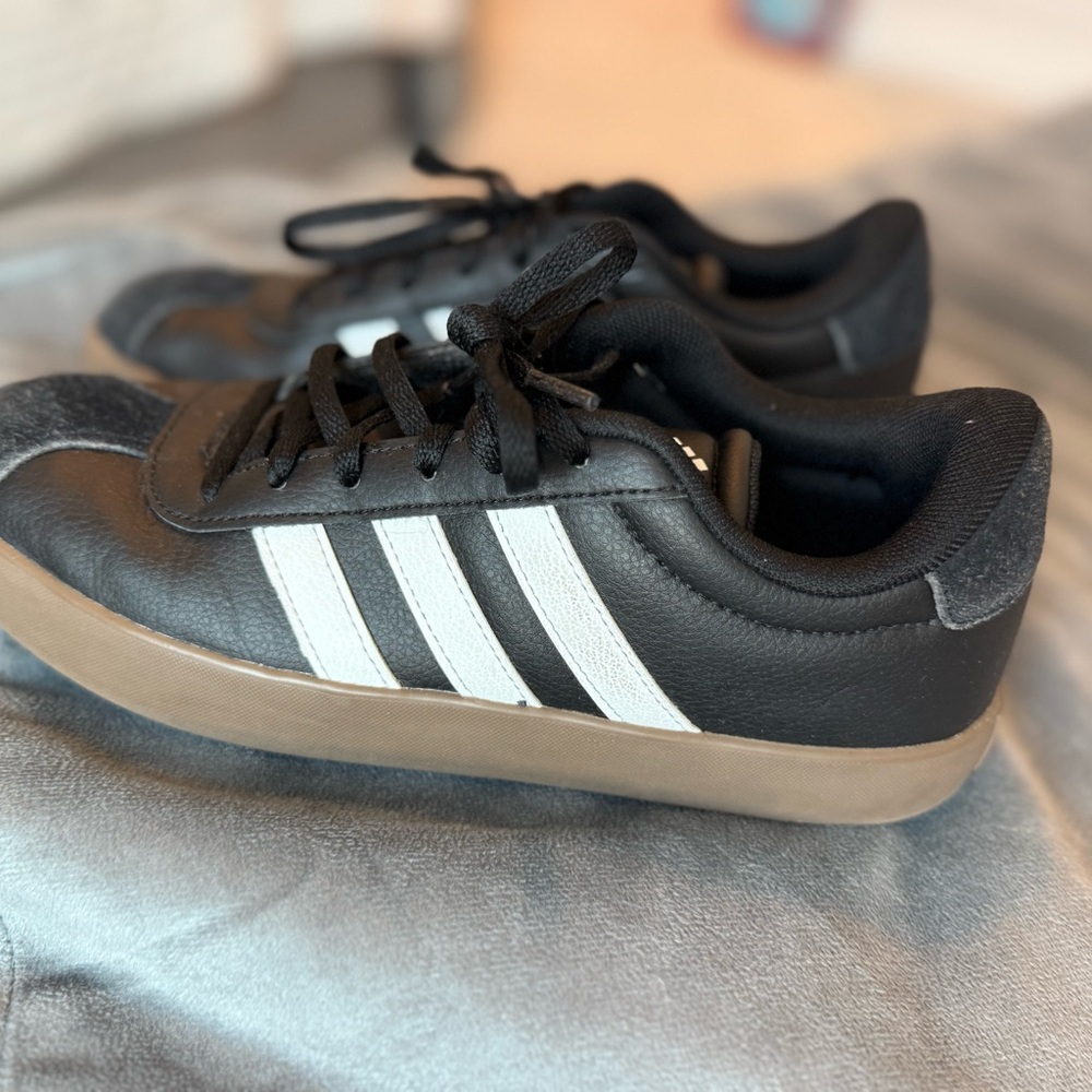 Adidas Classic Black and White Shoes with Tan Sole VL Court 3.0 K